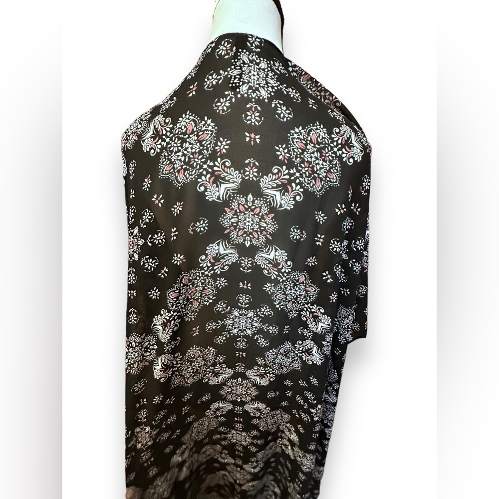 Women’s torrid 1 2 Black Mandala Print Chiffon Kimono Duster 14 16 18 20 1X 2X - Picture 10 of 14